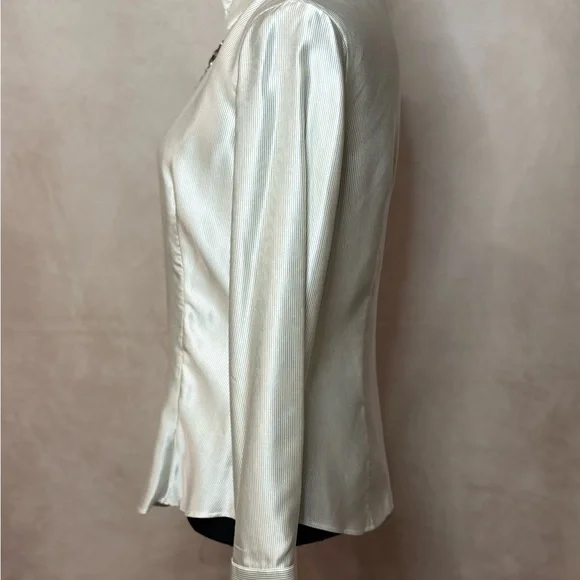 Giorgio Armani 100% Silk Silver & Black Pinstripe Button-Up Blouse Size 40 (6) - Picture 6 of 7